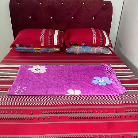 Klia Redza Homestay Kota Warisan Malay Only Σεπάνγκ Εξωτερικό φωτογραφία