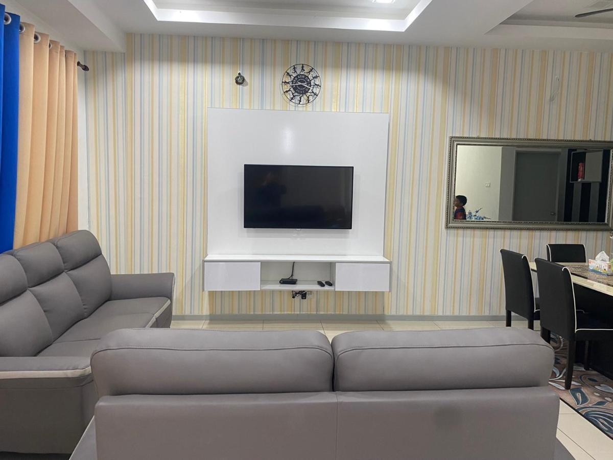 Klia Redza Homestay Kota Warisan Malay Only Σεπάνγκ Εξωτερικό φωτογραφία
